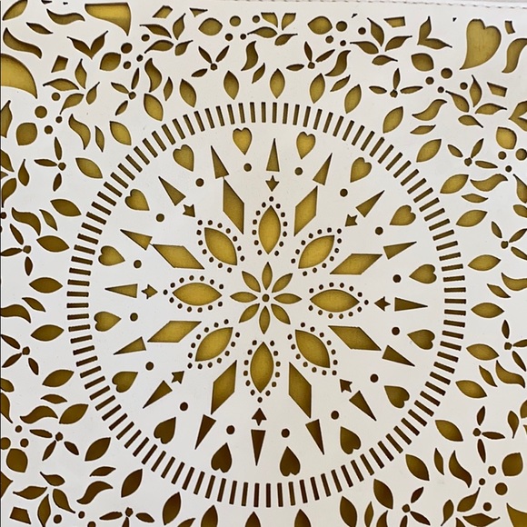 Patterned Clutch - Picture 2 of 4